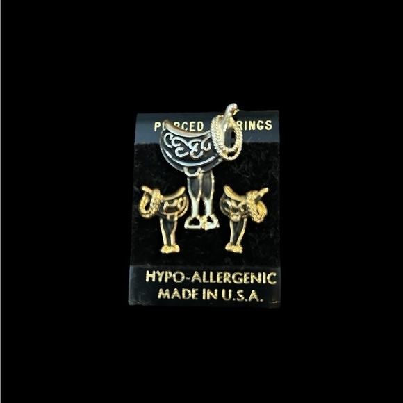 Jewelry - Silver & Gold Tone Horse Saddle Pierced Earrings & Tac Pin Hypo-Allergenic Set